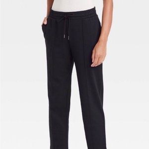 Linen loose ankle tie waist pants that are perfect for work
